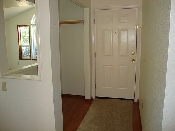 3rd image of 3609 Arbor Dr SE