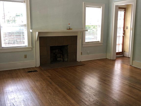 2nd image of 732 S Lahoma Ave