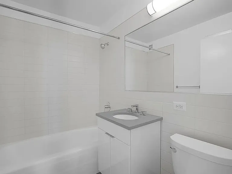 200 W 60th St #28C — Photo 10