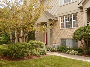 2605 Woodmere Dr, Darien, IL 60561