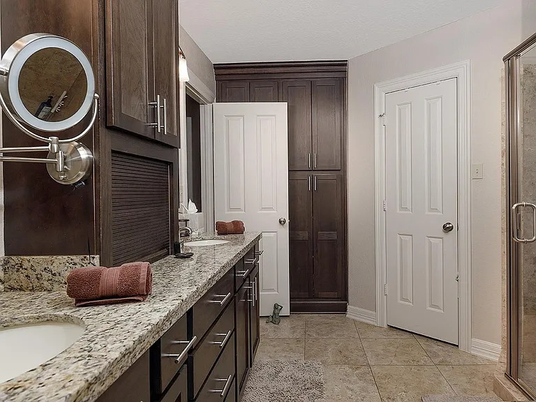 4 Postvine Ct — Photo 21