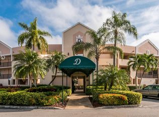 7422 Fairfax Dr #101, Tamarac, FL 33321