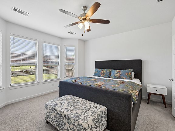 5th image of 1116 Friesian Ln
