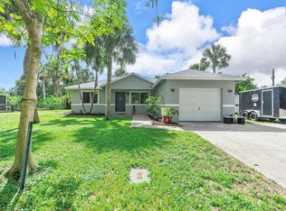 2451 SW 43rd Ter, Fort Lauderdale, FL 33317