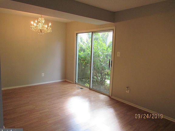 4th image of 14 Falls Chapel Way #C
