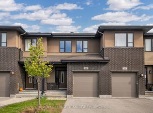 338 Nonius St, Ottawa, ON K2V 0E1
