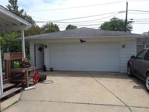 5th image of 1657 Campbell Ave