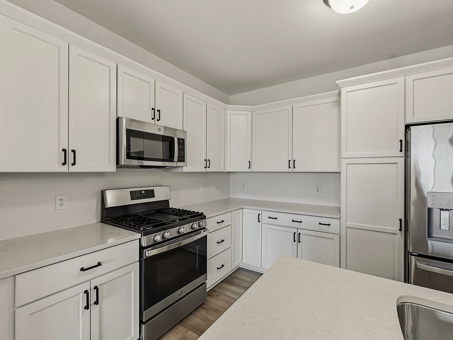 2 bed, 1420 sqft, $3,400 — Photo 4