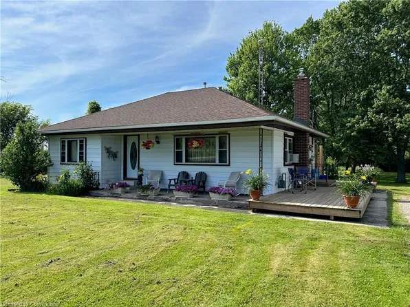 961 Canal Bank Rd, Haldimand County, ON N1A 2W5