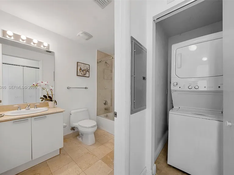 3131 NE 188th St #1910 — Photo 21
