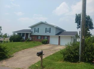 2413 Bending Oak Dr, Chattanooga, TN 37421
