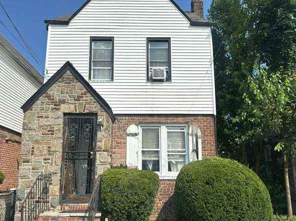 13007 228th St, Springfield Gardens, NY 11413