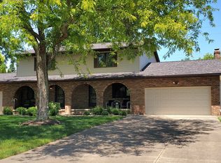 1801 King Dr, Uniontown, OH 44685