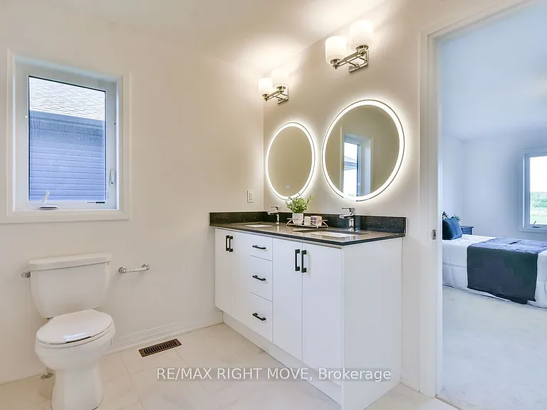 3721 Quayside Dr — Photo 36