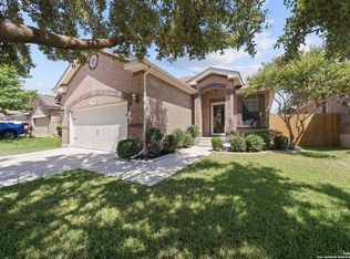 9823 Rostock Ln, Helotes, TX 78023