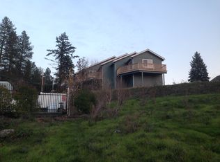 1602 Hilltop Vw, Grants Pass, OR 97527