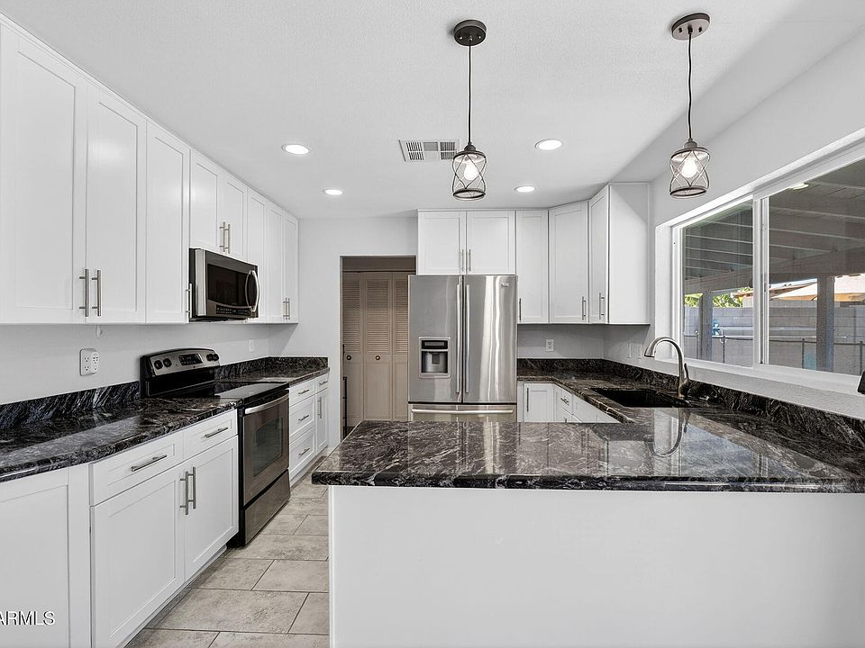 1st image of 1019 W WESCOTT Drive