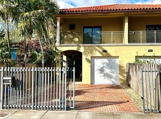 3777 SW 28th St, Miami, FL 33134