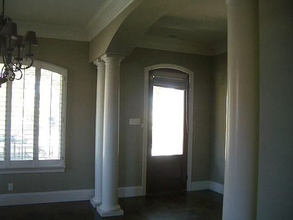 3rd image of 6546 Gen Haig St