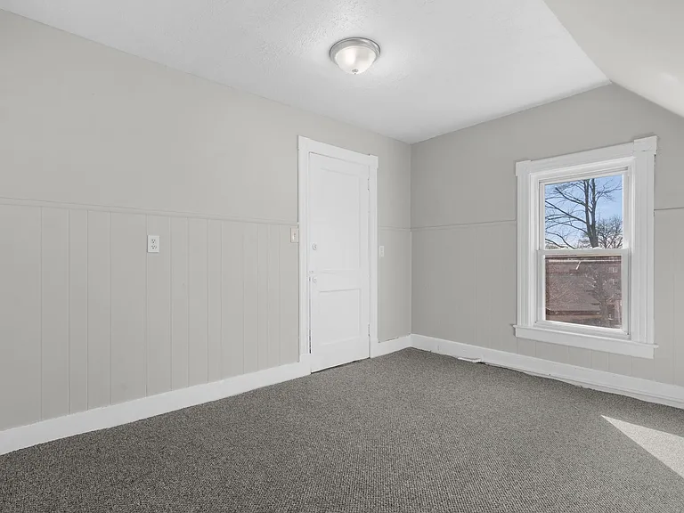 79 Hazel St #3 — Photo 11