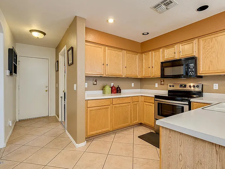 1348 S Heritage Dr — Photo 12