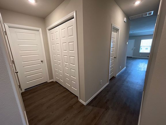 4th image of 1106 W Odessa Rd