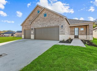 115 Low Meadow Dr, Universal City, TX 78148