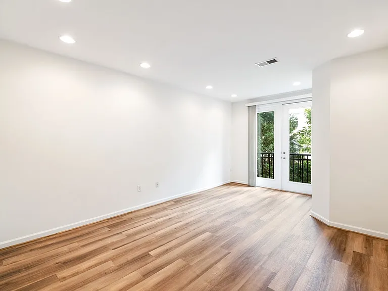 760 Walker Sq #3C — Photo 15