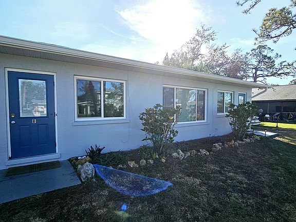 2nd image of 865 Palm Ave #B