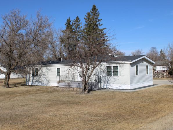 735 1st St S, Middle River, MN 56737