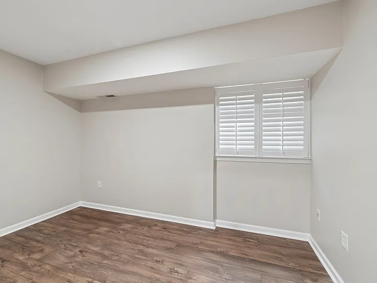 7 Silverwood Cir #3 — Photo 20