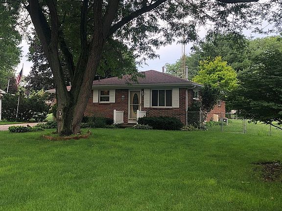 2nd image of 410 Victory St
