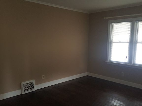 3rd image of 1603 Virginia Ave