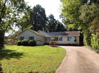 3673 Lake Shore Rd S, Denver, NC 28037