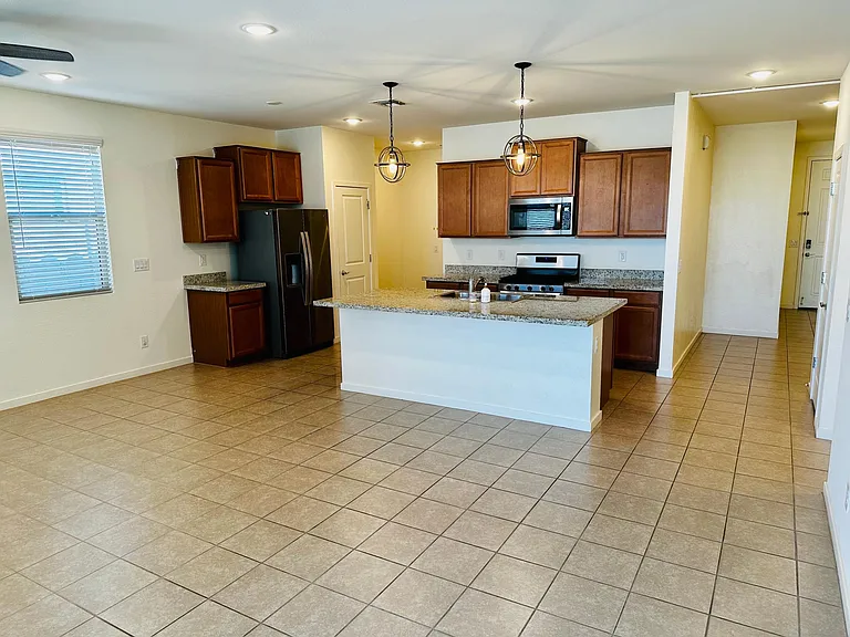 12628 W Northview Ave — Photo 17