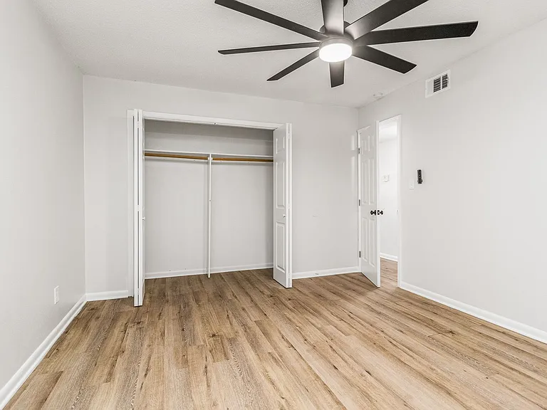 6665 Magnolia St — Photo 28