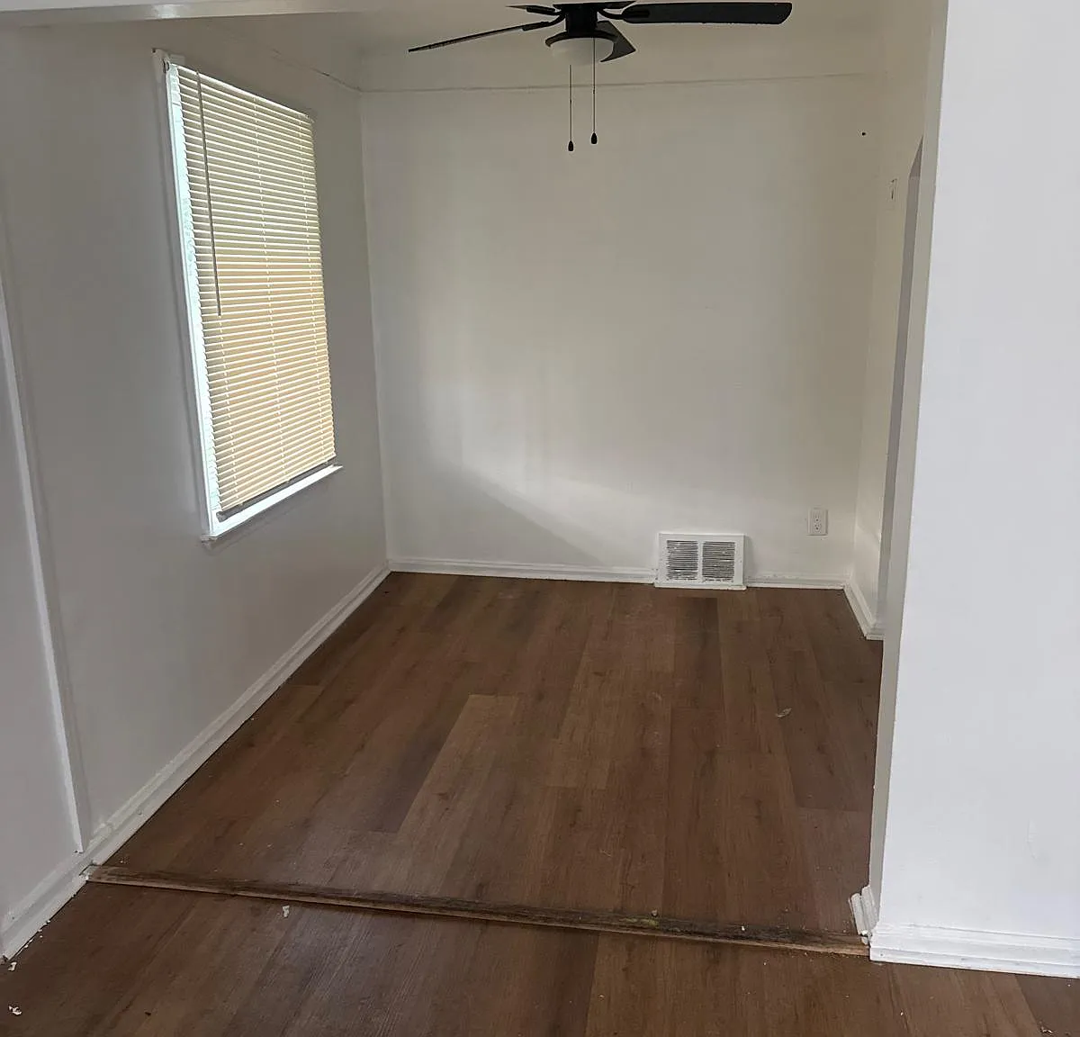 3 bed, 1080 sqft, $1,350 — Photo 4
