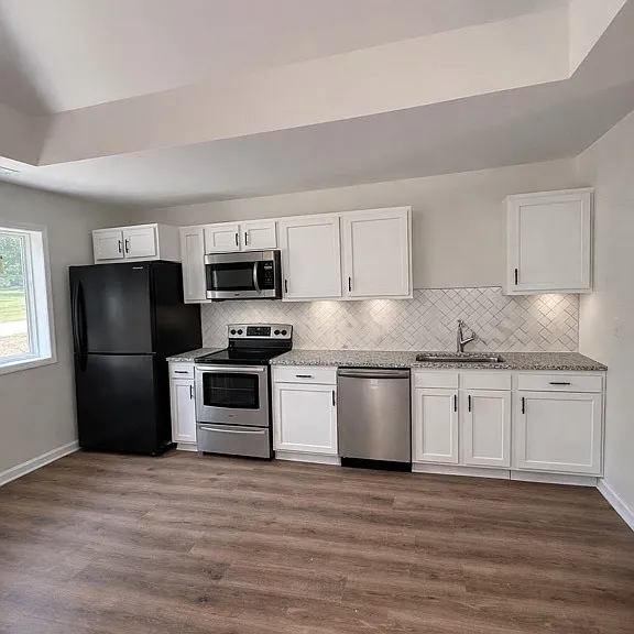 119 Carlton Dr — Photo 5