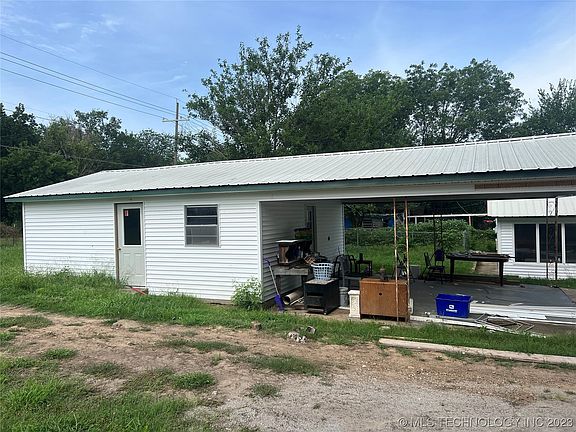 5th image of 300 W Taylor Ave