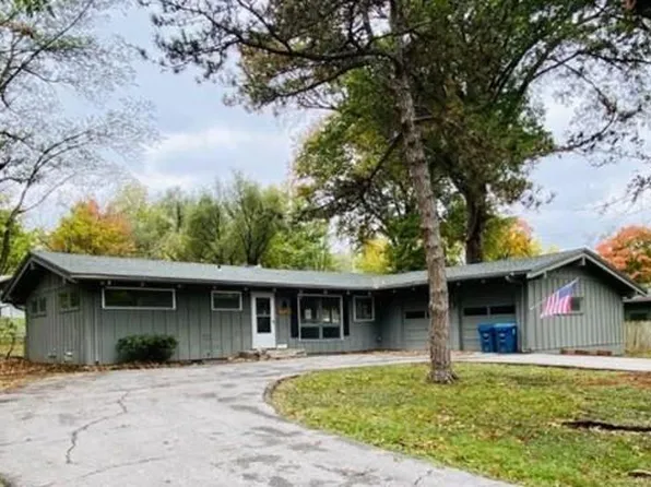 7908 Nall Ave, Prairie Village, KS 66208