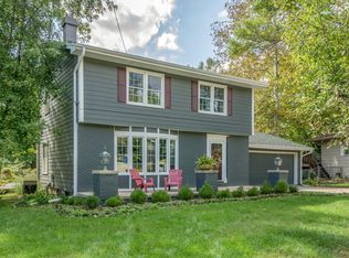 104 SW 52nd St, Des Moines, IA 50312