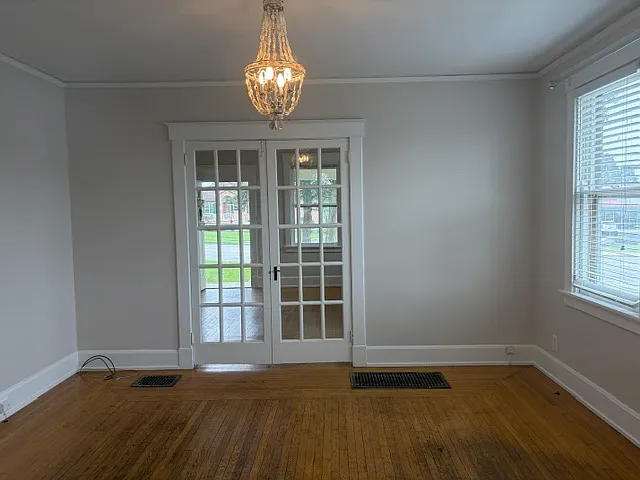 5521 Harrison Ave — Photo 9