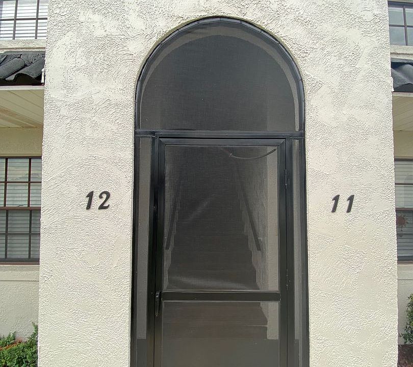 1st image of 600 N Grove St #12
