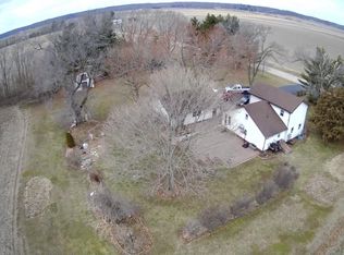 3410 E Cloverdale Rd, Chillicothe, IL 61523