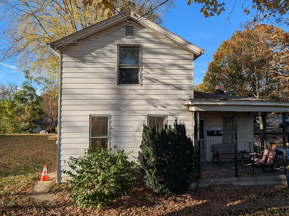 518 Lincoln Way W