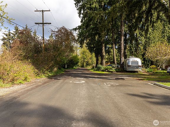 5th image of 8213 118th Avenue SE