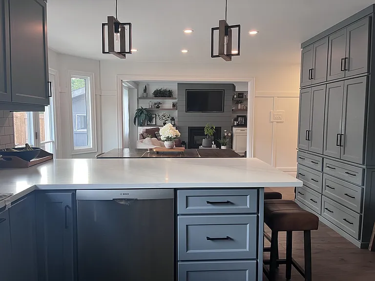 Cartwright Dr — Photo 2