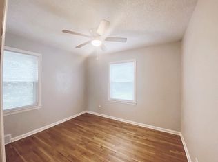 5703 E 141st St, Grandview, MO 64030