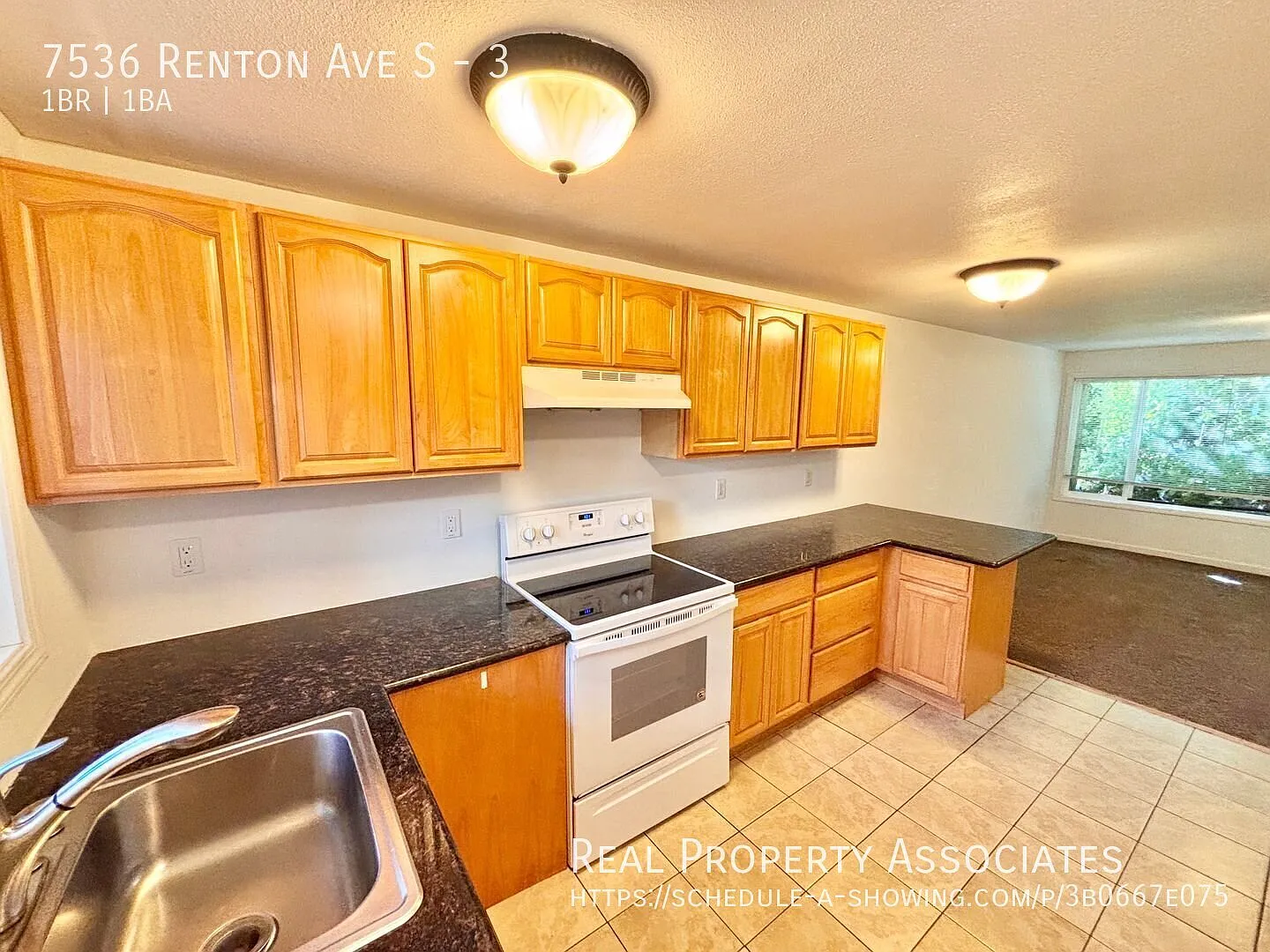 Spacious 1-Bedroom, 1-Bathroom Apartment in Rainier Valley! — Photo 2