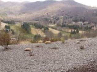 346C Ridgecrest Villas Dr, Franklin, NC 28734